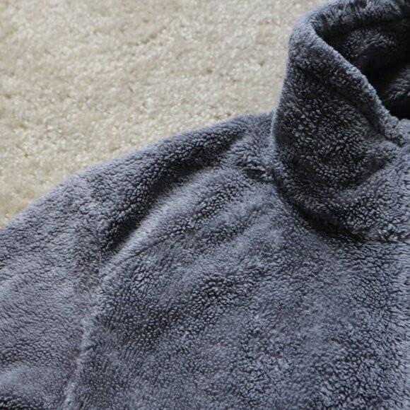 The North Face Gray Fleece Jacket - Picture 5 of 8